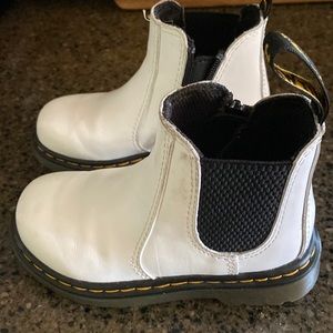 8 Toddler , short white zip up, Dr. Martens